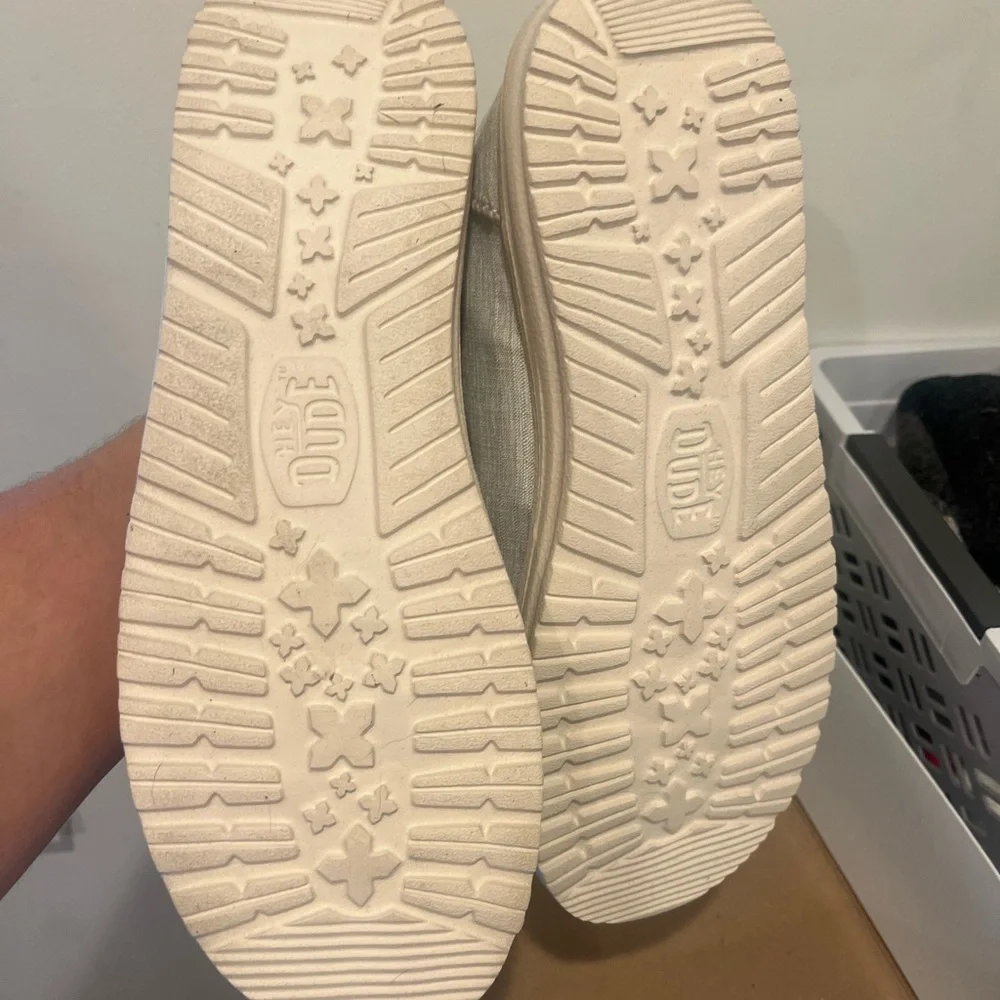 Hey Dude Women’s Casual Shoes - Cream - Picture 3 of 3